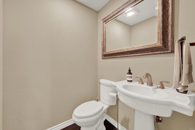 Detail Gallery Image 24 of 74 For 2223 Rock View Glen, Escondido,  CA 92026 - 4 Beds | 2/1 Baths