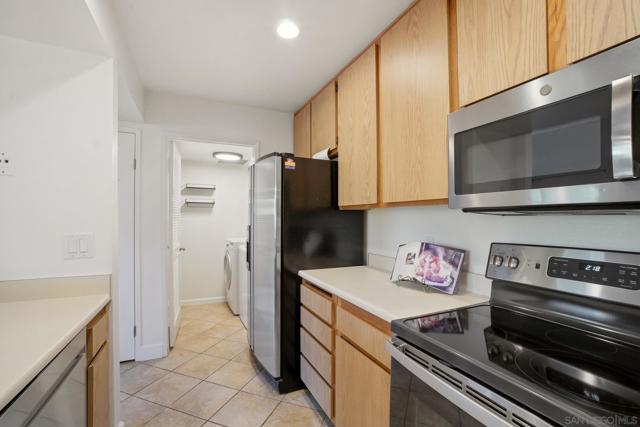 4040 Porte La Paz, San Diego CA: https://media.crmls.org/mediaz/d499f7ce-335e-4d5f-b2ed-09395231c969.jpg