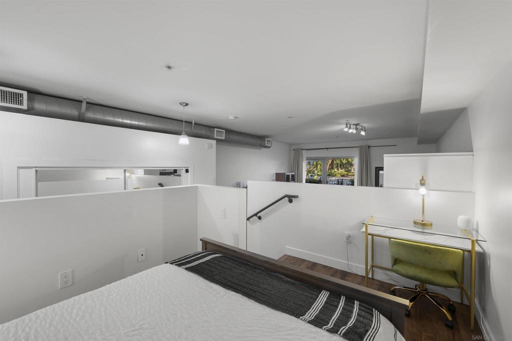 889 Date St. - photo 15