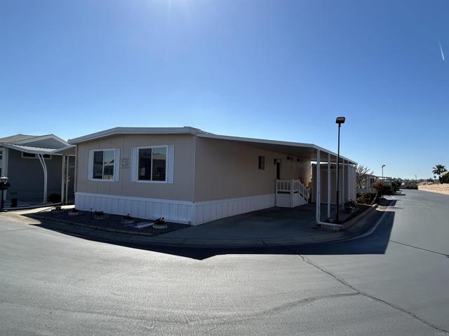 Detail Gallery Image 2 of 21 For 1506 Oak Dr #22,  Vista,  CA 92084 - 2 Beds | 2 Baths