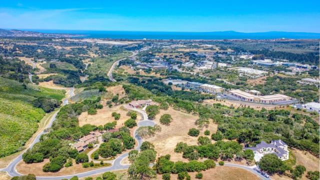 8340 Vista Monterra, Monterey CA: https://media.crmls.org/mediaz/d49ad92d-a5d6-45f3-a2a6-245196c5985f.jpg