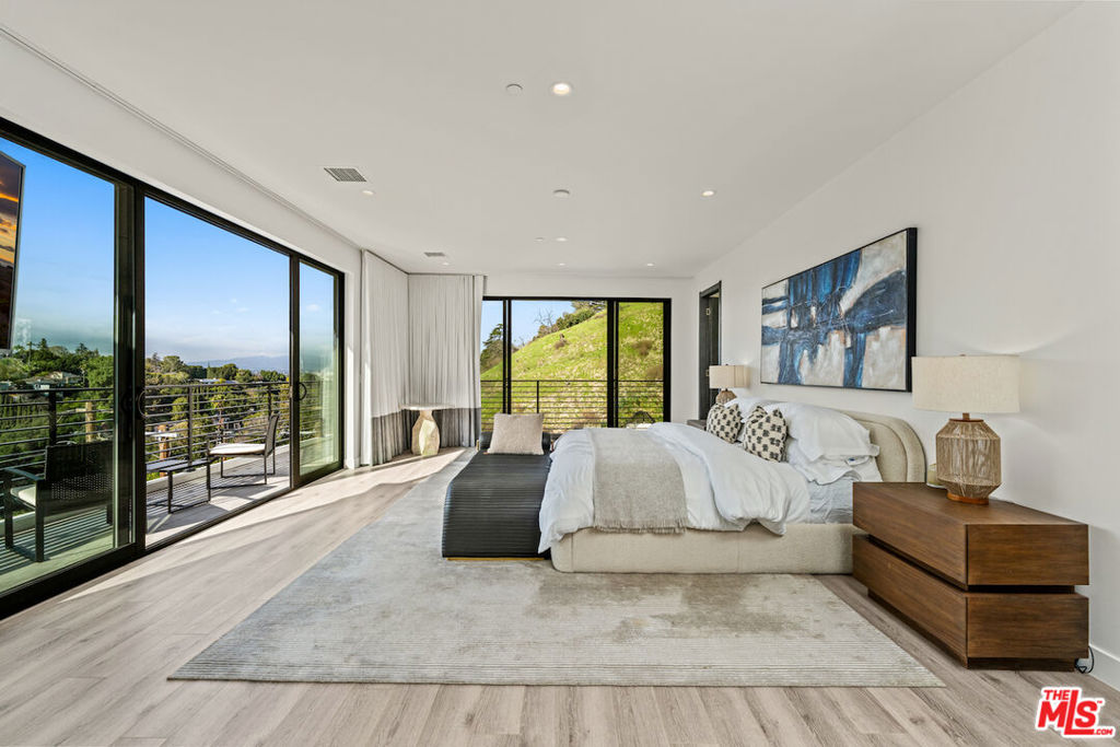 3820 Knobhill DriveSherman Oaks img 14