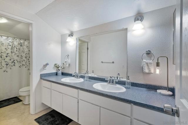 17521 Hada Dr, San Diego CA: https://media.crmls.org/mediaz/d49c5c03-943a-47fd-b4d6-284343c74e91.jpg
