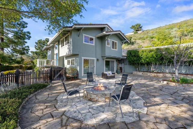 31475 Via Las Rosas, Carmel Valley CA: https://media.crmls.org/mediaz/d49ccf43-76db-4487-9ca1-8a5899dc7e18.jpg