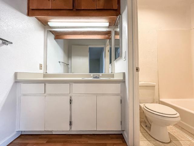29629 Mountain Oak Court, Hayward CA: https://media.crmls.org/mediaz/d49d6a7c-d819-46ed-a65e-9b01de9b2049.jpg