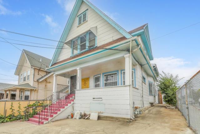 2737 12th Avenue, Oakland CA: https://media.crmls.org/mediaz/d49de2a1-1041-424d-9a50-38d42ca92681.jpg