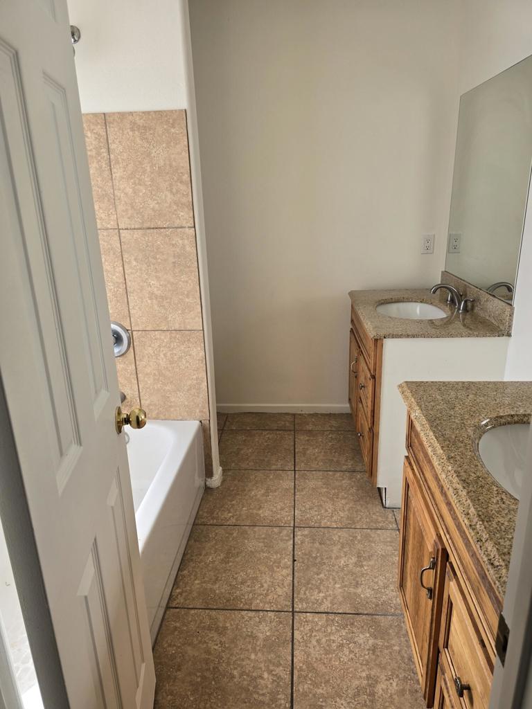 MLS #219138656DA image #15