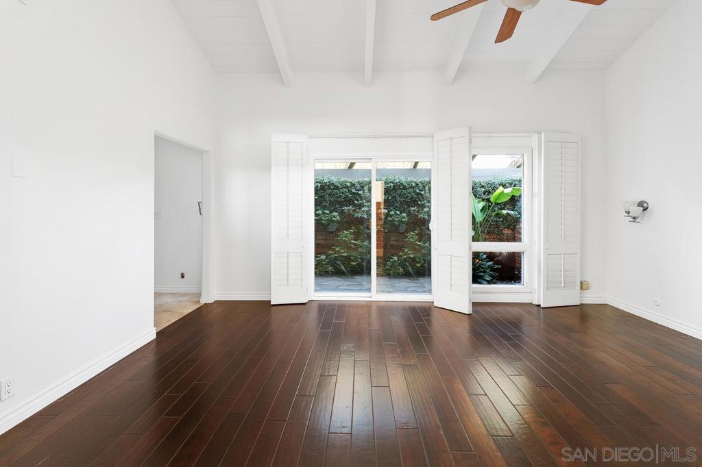 MLS #250044131SD image #23