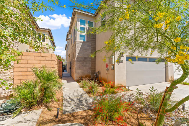 43240 Pietra Court, Indio CA: https://media.crmls.org/mediaz/d49fa592-ad0a-4de7-998f-35fb8597d378.jpg