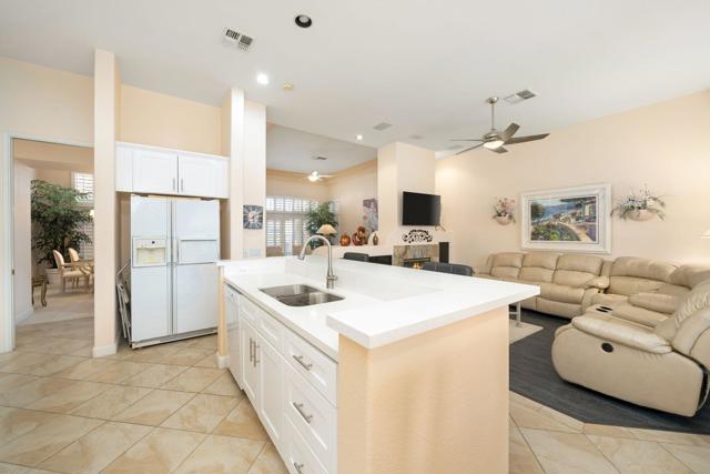 50075 Doral Street, La Quinta CA: https://media.crmls.org/mediaz/d49fe869-7b7e-47ba-afbd-c1bb5b1a7698.jpg