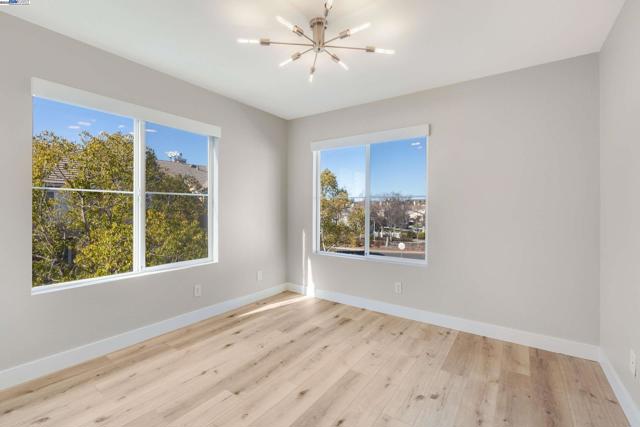 4579 Mangrove Dr, Dublin CA: https://media.crmls.org/mediaz/d4a13f5c-6092-4c84-bf69-46a029a0545e.jpg