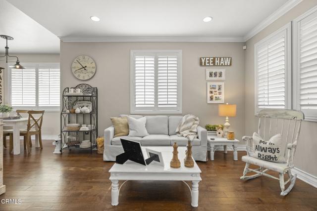 1524 Windshore Way, Oxnard CA: https://media.crmls.org/mediaz/d4a1d811-f5f8-4ccc-90ec-bc1ae9732480.jpg