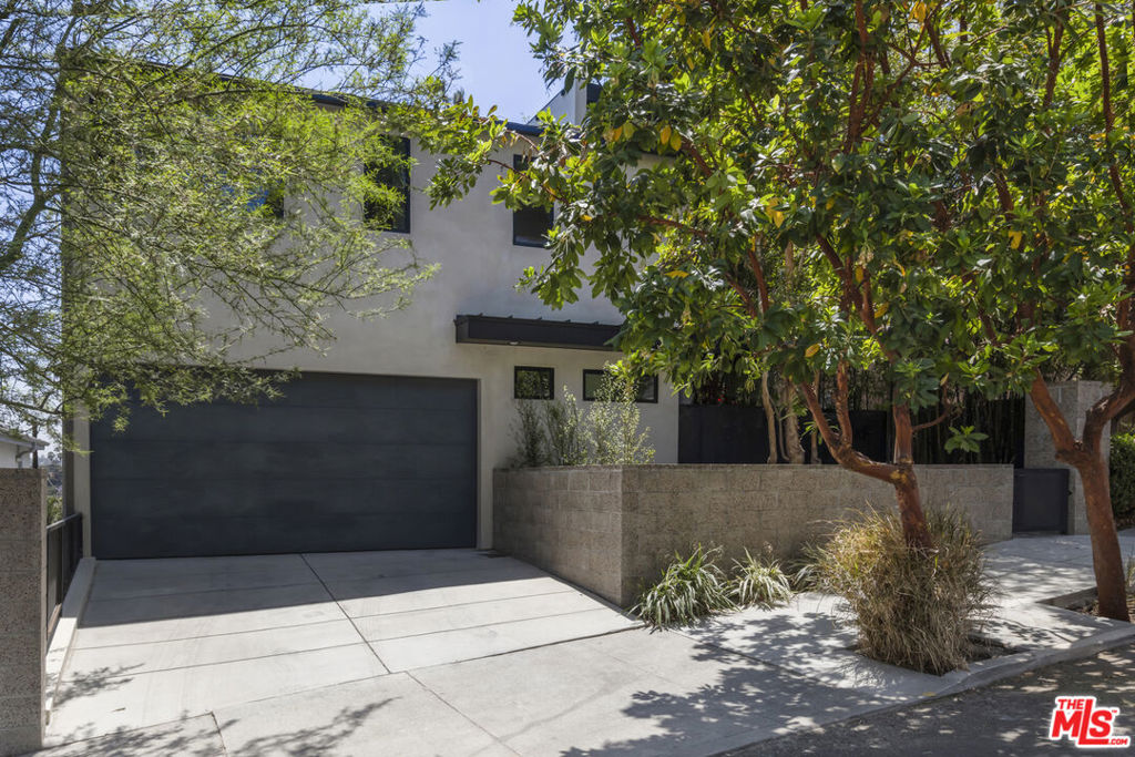 1508 Elevado Street
