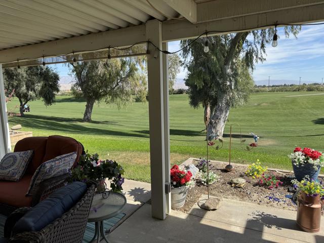 35610 Mexico Way, Thousand Palms CA: https://media.crmls.org/mediaz/d4a296d8-9c7c-478b-a945-5d2658f76d45.jpg