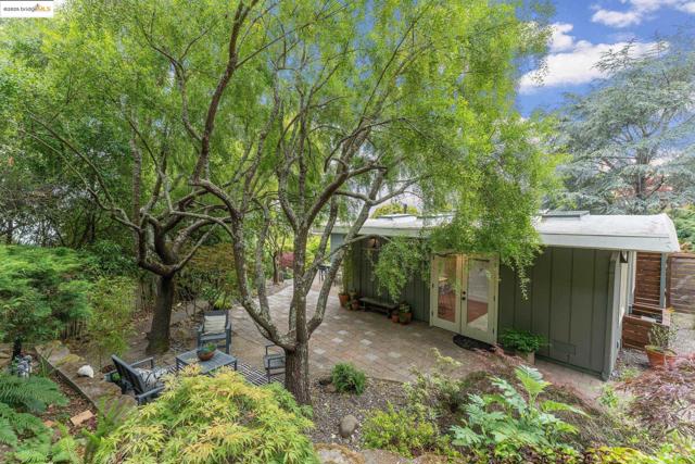 1415 Devonshire Dr, El Cerrito CA: https://media.crmls.org/mediaz/d4a2df20-3227-4f62-8d8e-3863460ccf50.jpg