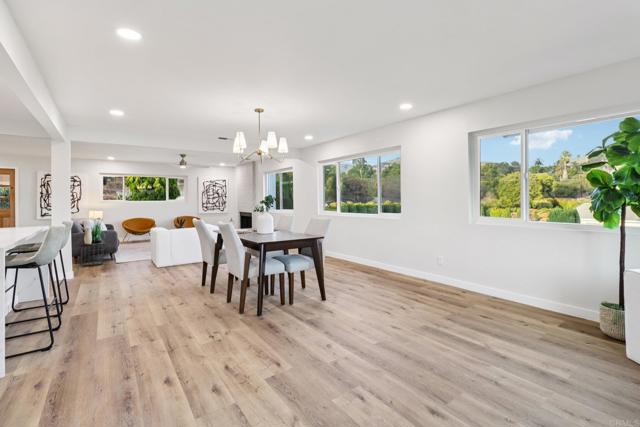1917 Friendly Drive, Vista CA: https://media.crmls.org/mediaz/d4a39c0e-9ca5-41d0-9946-1f888efff48e.jpg