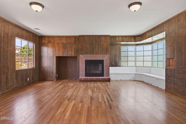 181 197 Klamath Street, Ventura CA: https://media.crmls.org/mediaz/d4a3e6f8-0335-45f1-95e6-ce036e29bf1e.jpg