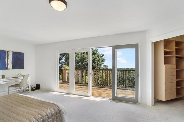 415 Golden Oak Drive, Portola Valley CA: https://media.crmls.org/mediaz/d4a4479a-f579-4e81-81b0-f9d95ab444db.jpg