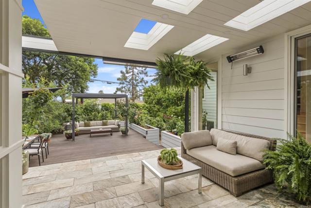 Detail Gallery Image 46 of 58 For 6028 Beaumont Ave, La Jolla,  CA 92037 - 5 Beds | 4 Baths