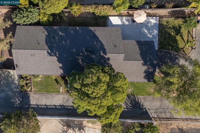 1933 Oak Park Blvd, Pleasant Hill CA: https://media.crmls.org/mediaz/d4a4eda1-5d84-4782-9f38-82ddc37c422e.jpg