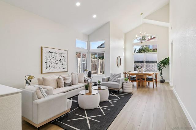 664 Crescent Dr, Chula Vista CA: https://media.crmls.org/mediaz/d4a51bf7-dcf3-4c8d-8eb0-715915afe9e8.jpg