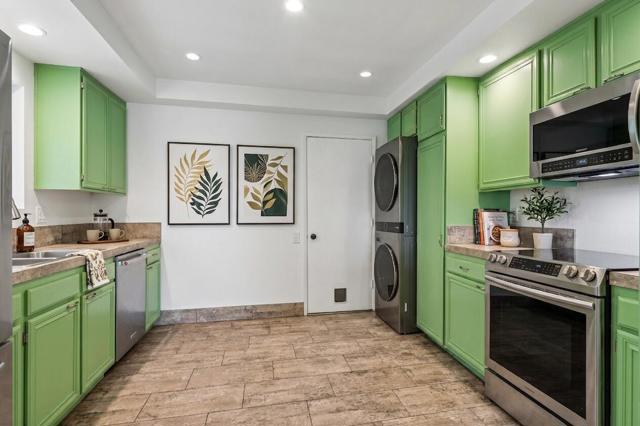 1683 Tam O Shanter Plaza, Palm Springs, CA 92264