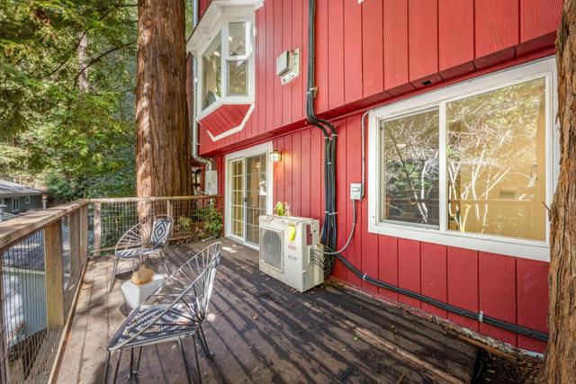 19495 Beardsley Road, Los Gatos CA: https://media.crmls.org/mediaz/d4a67649-0486-420c-a7e4-10a3f2ab7cdd.jpg