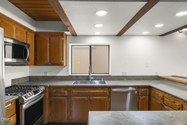 Detail Gallery Image 17 of 69 For 292 Highland Dr, Oxnard,  CA 93035 - 3 Beds | 3 Baths