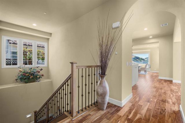 21 Bigleaf Road, Orinda CA: https://media.crmls.org/mediaz/d4a74c52-7484-4627-83f2-84d09e883fe4.jpg