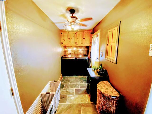 31733 Lake Meadow Rd, Acton CA: https://media.crmls.org/mediaz/d4a7ff1b-2571-4027-b0b8-2ae810cd92b6.jpg