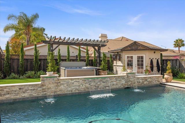 834 English Walnut Way, Morgan Hill CA: https://media.crmls.org/mediaz/d4a857e5-794b-4cde-a9f5-8cf42303a846.jpg