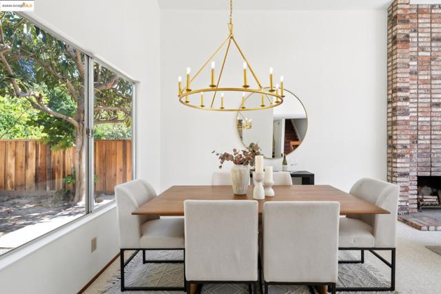 5821 Cold Water Dr, Castro Valley CA: https://media.crmls.org/mediaz/d4a88b35-60cc-43dc-9926-0d69c3ea246c.jpg