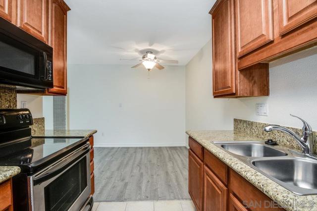 Image 14 of 25 For 4737 34th St  Unit #7