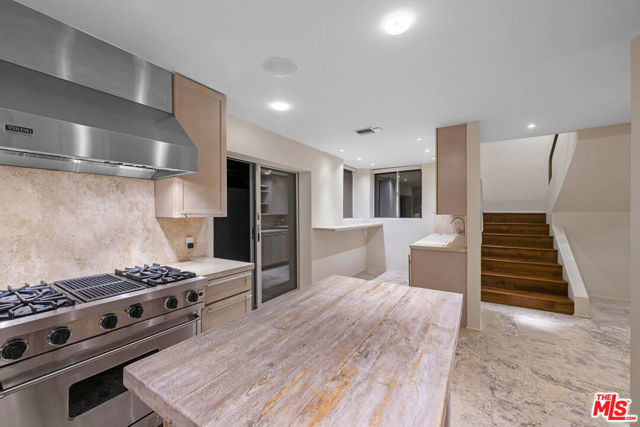 3625 Lowry Road, Los Angeles CA: https://media.crmls.org/mediaz/d4a8bb4c-5ce7-4791-9f66-1dda2978c89a.jpg