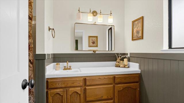 Image 25 of 49 For 352 Cowden Road