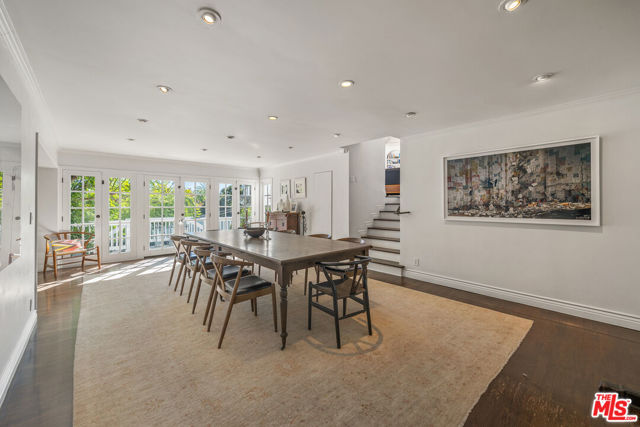 2558 Glendower Avenue, Los Angeles CA: https://media.crmls.org/mediaz/d4a93f48-031a-4364-a96a-02055a0895c0.jpg