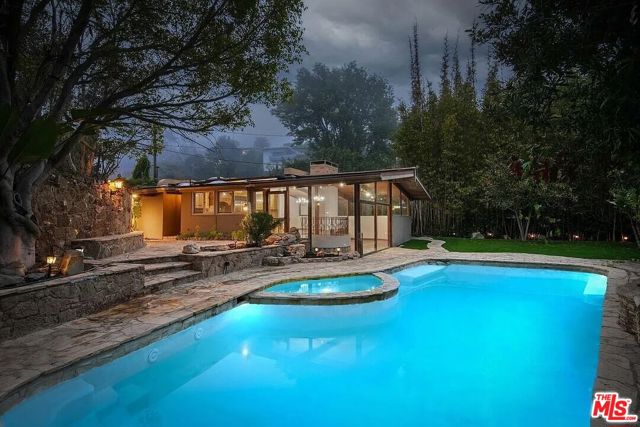 Drew Fenton | 800 Bramble Way Los Angeles CA | MLS: 7446523 Drew Fenton | 800 Bramble Way Los Angeles CA | MLS: 7446523