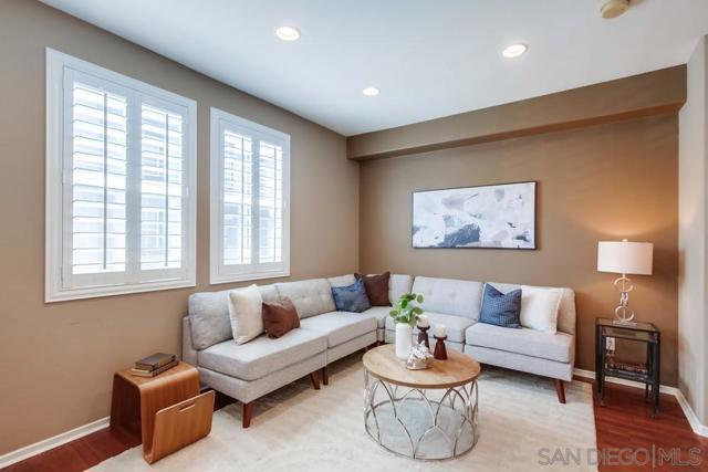 16915 HUTCHINS LANDING, San Diego CA: https://media.crmls.org/mediaz/d4a9c4af-8745-47fd-9239-bbdae86aabe5.jpg