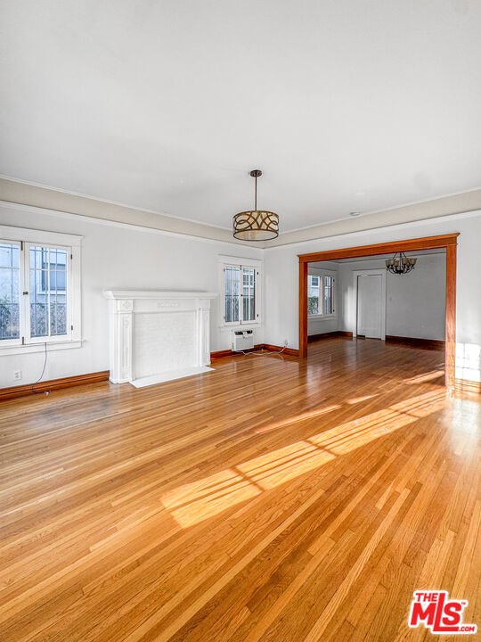 1944 Argyle Avenue, Los Angeles CA: https://media.crmls.org/mediaz/d4aaf919-456d-4310-9a73-b22f5cd412df.jpg