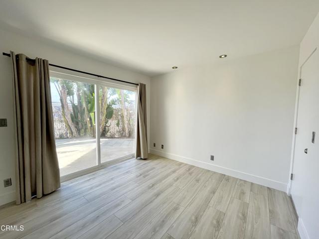 Detail Gallery Image 15 of 23 For 333 Lakeshore Dr #LOWER,  Oxnard,  CA 93035 - 2 Beds | 2 Baths