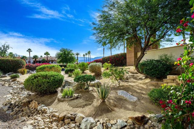 2802 Via Calderia, Palm Desert CA: https://media.crmls.org/mediaz/d4ac2326-3154-4d67-b174-1d8edb67395c.jpg