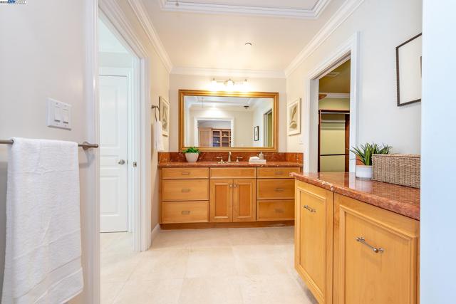 32760 Orick St, Union City CA: https://media.crmls.org/mediaz/d4ac7665-4a27-4df9-a3ab-f1feeba6b90d.jpg