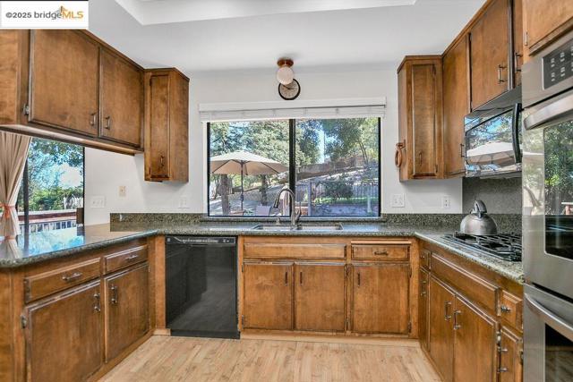 224 Hillside Road, Antioch CA: https://media.crmls.org/mediaz/d4acc1a9-0274-4b9e-9677-266542e33287.jpg