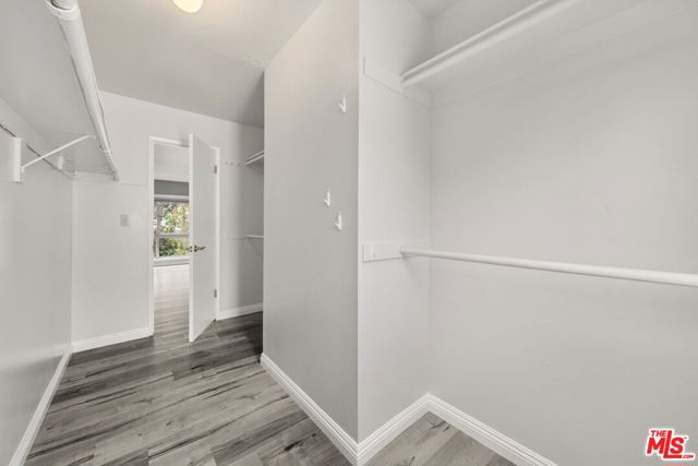 5245 Coldwater Canyon Avenue, Sherman Oaks CA: https://media.crmls.org/mediaz/d4ad6984-a600-403f-b322-6b46d4bc9c3f.jpg
