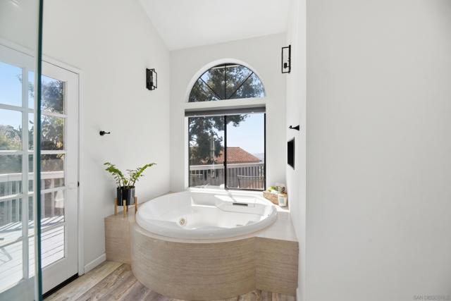 Image 36 of 51 For 1539 San Miguel Ave