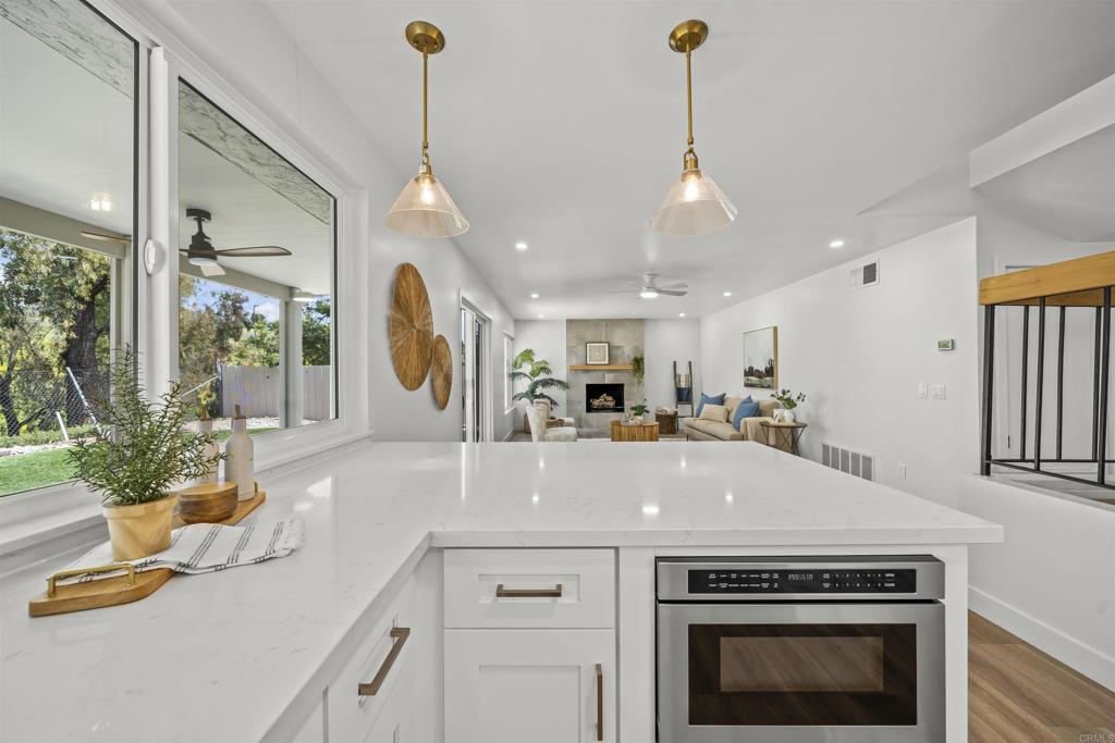 223 Cottingham Ct - photo 3