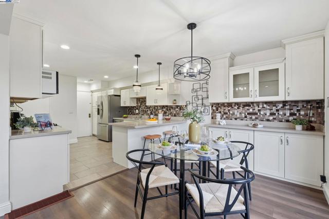 2907 Wilson Cmn, Fremont CA: https://media.crmls.org/mediaz/d4ae9309-2a9e-41cf-b7b7-ec68677f134f.jpg