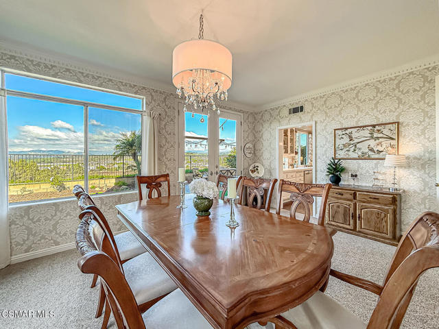 11535 Northdale Drive, Moorpark CA: https://media.crmls.org/mediaz/d4aeec6c-2f52-408b-a995-9a3a4fe79e9f.jpg