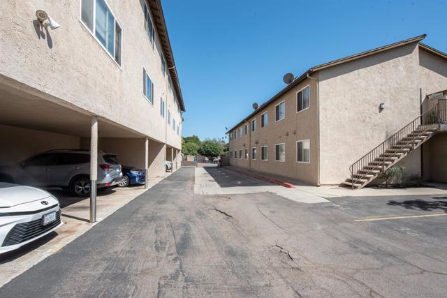 3295 Ocean View Blvd, San Diego CA: https://media.crmls.org/mediaz/d4af3cde-913d-4bf5-b63f-f83be460873f.jpg