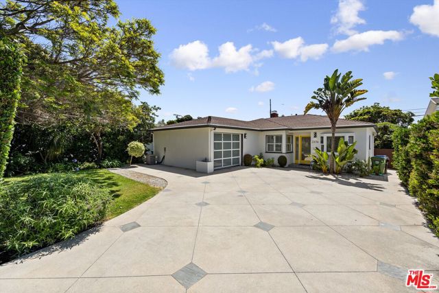 2376 Dewey St, Santa Monica, CA 90405